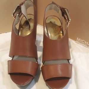 Michael Kors Carla Vachetta Leather Slingback Heeled Strappy Sandal Tan size 8.5